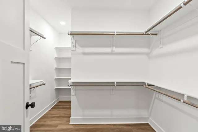 $2,674,900 | 501 Yeonas Drive Southwest, Vienna, VA 22180