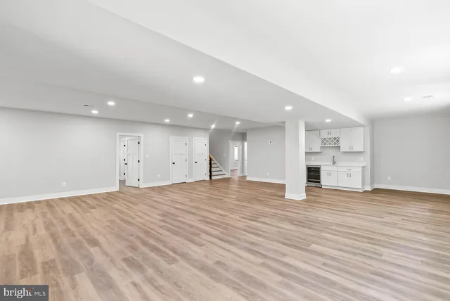 $2,674,900 | 501 Yeonas Drive Southwest, Vienna, VA 22180