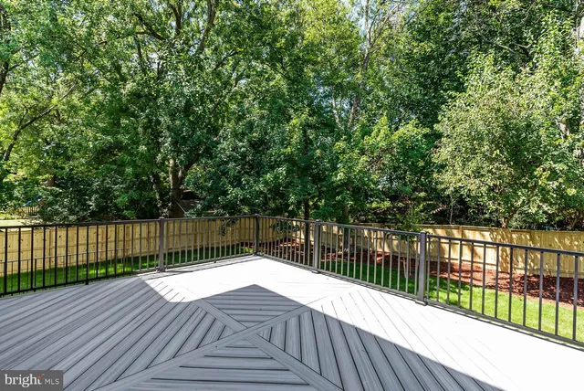 $2,599,000 | 501 Yeonas Drive Southwest, Vienna, VA 22180