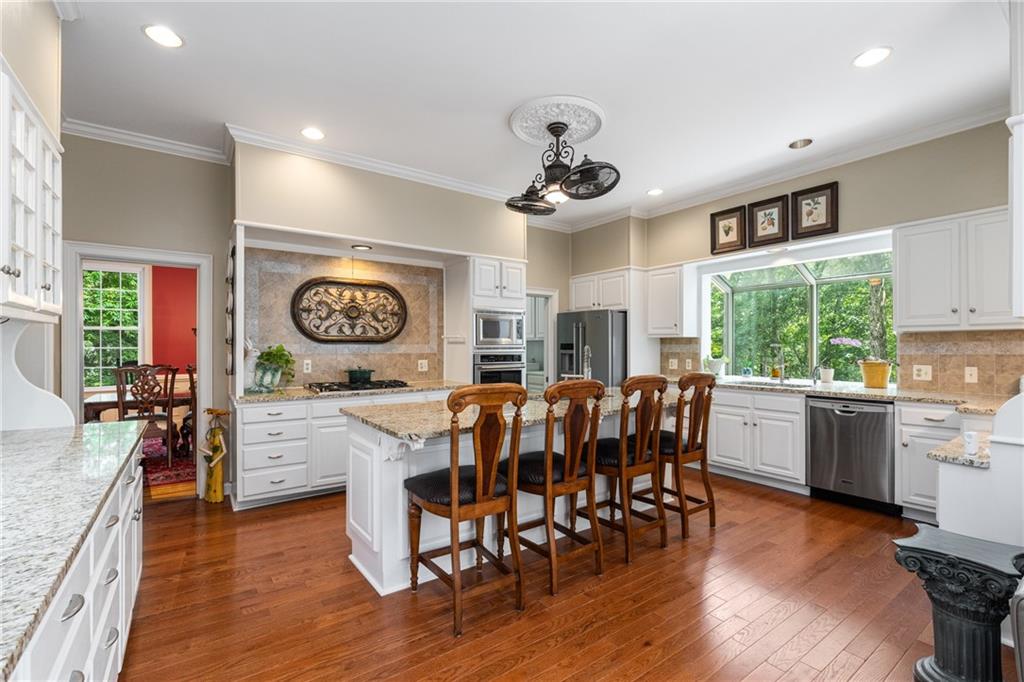 9035 River Run Atlanta, GA 30350 - Photo 7 of 66
