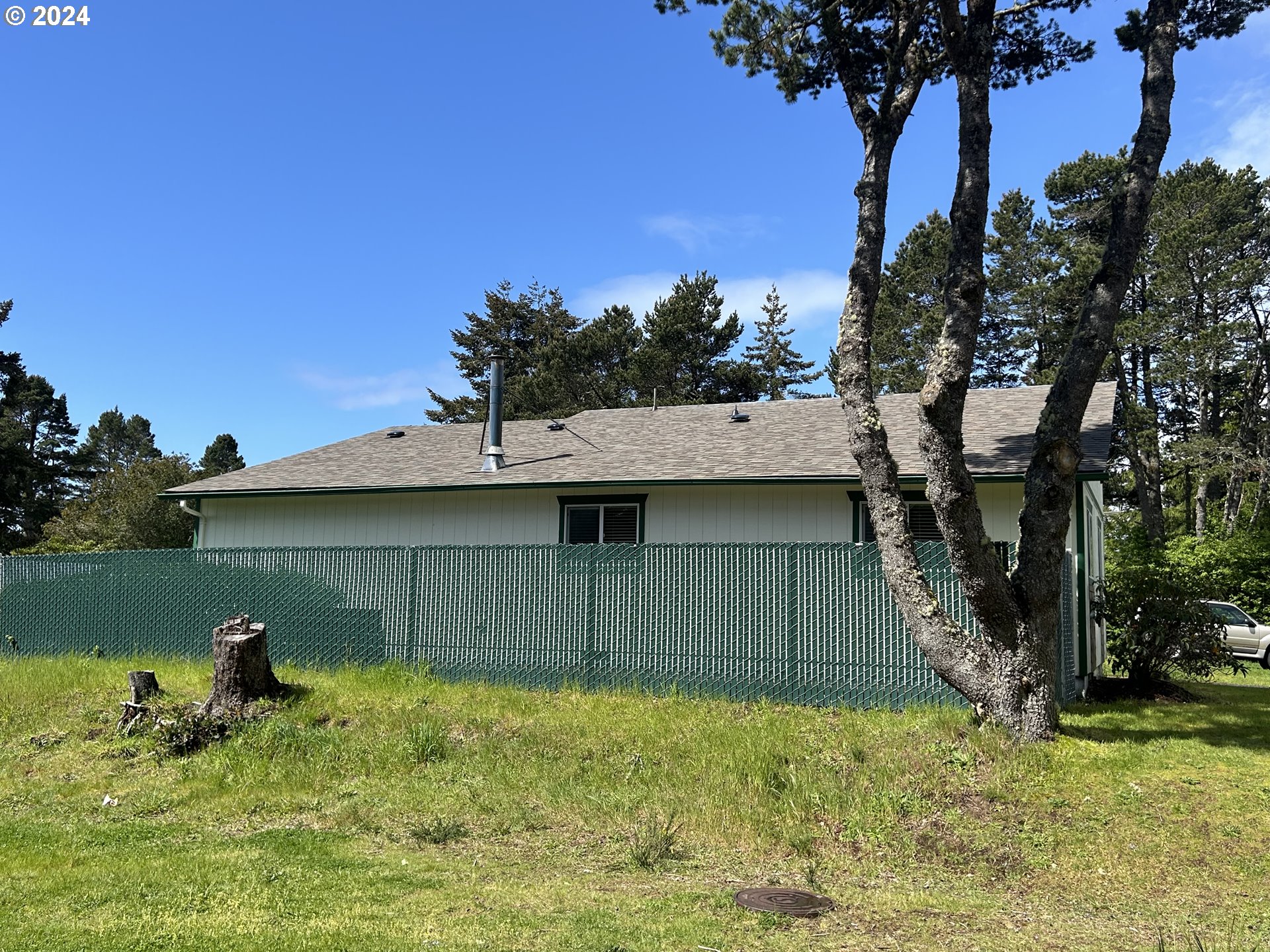 1684 29th Street Florence, OR 97439 - Photo 3 of 48 Gallery Image 3