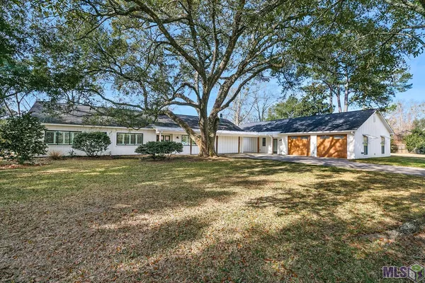 $2,700 | 16250 Philip Hickey Drive, Baton Rouge, LA 70810