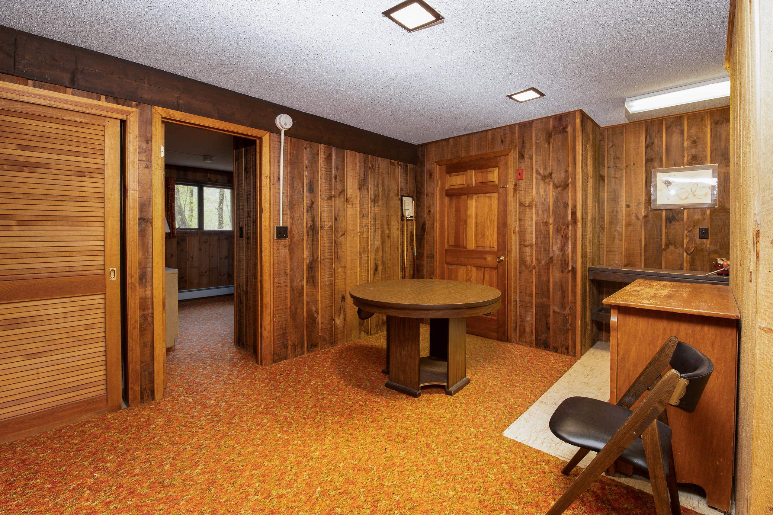 469 Old Coach Road Killington, VT 05751 - Photo 34 of 37 Gallery Image 34