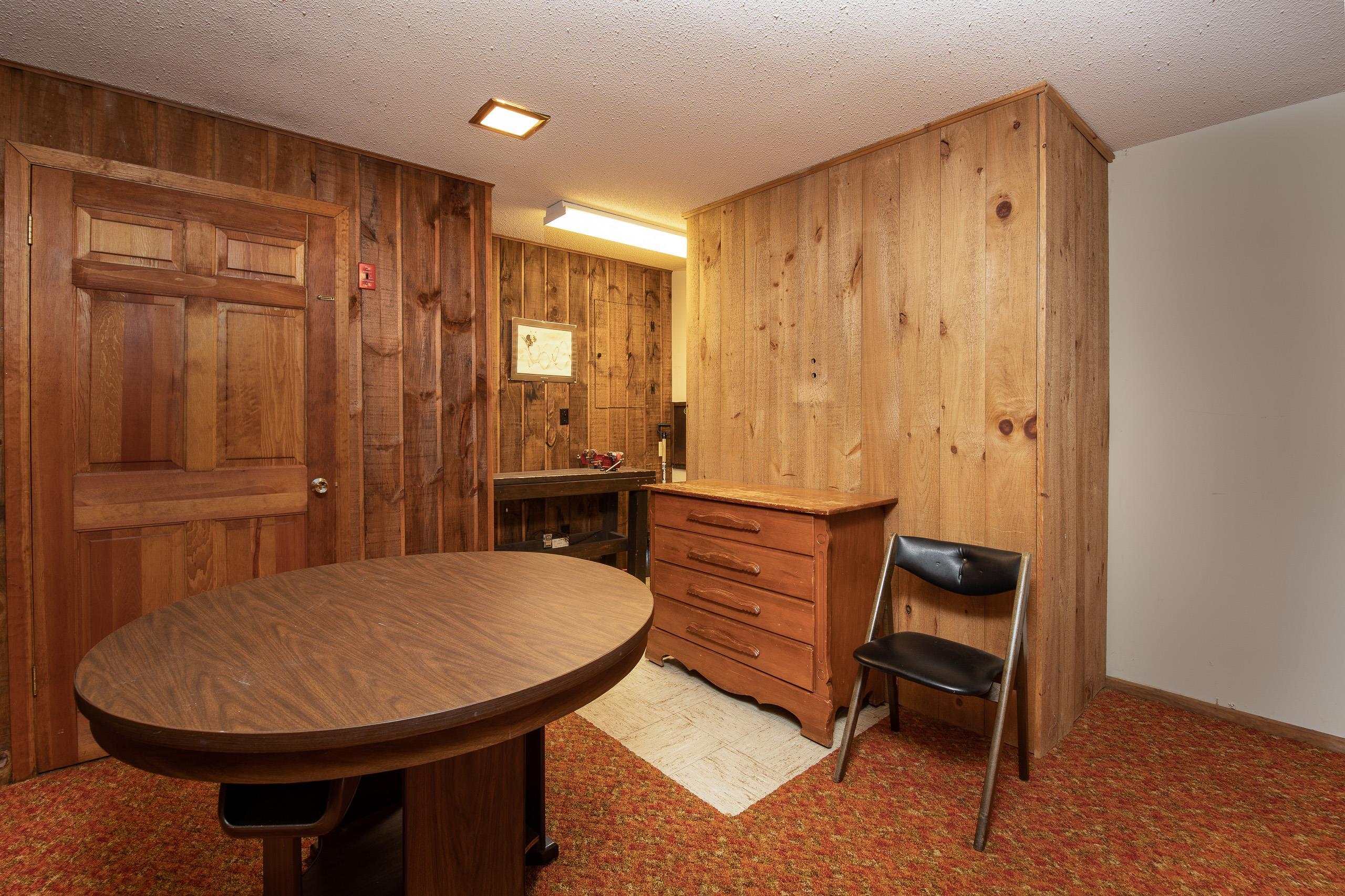 469 Old Coach Road Killington, VT 05751 - Photo 35 of 37 Gallery Image 35