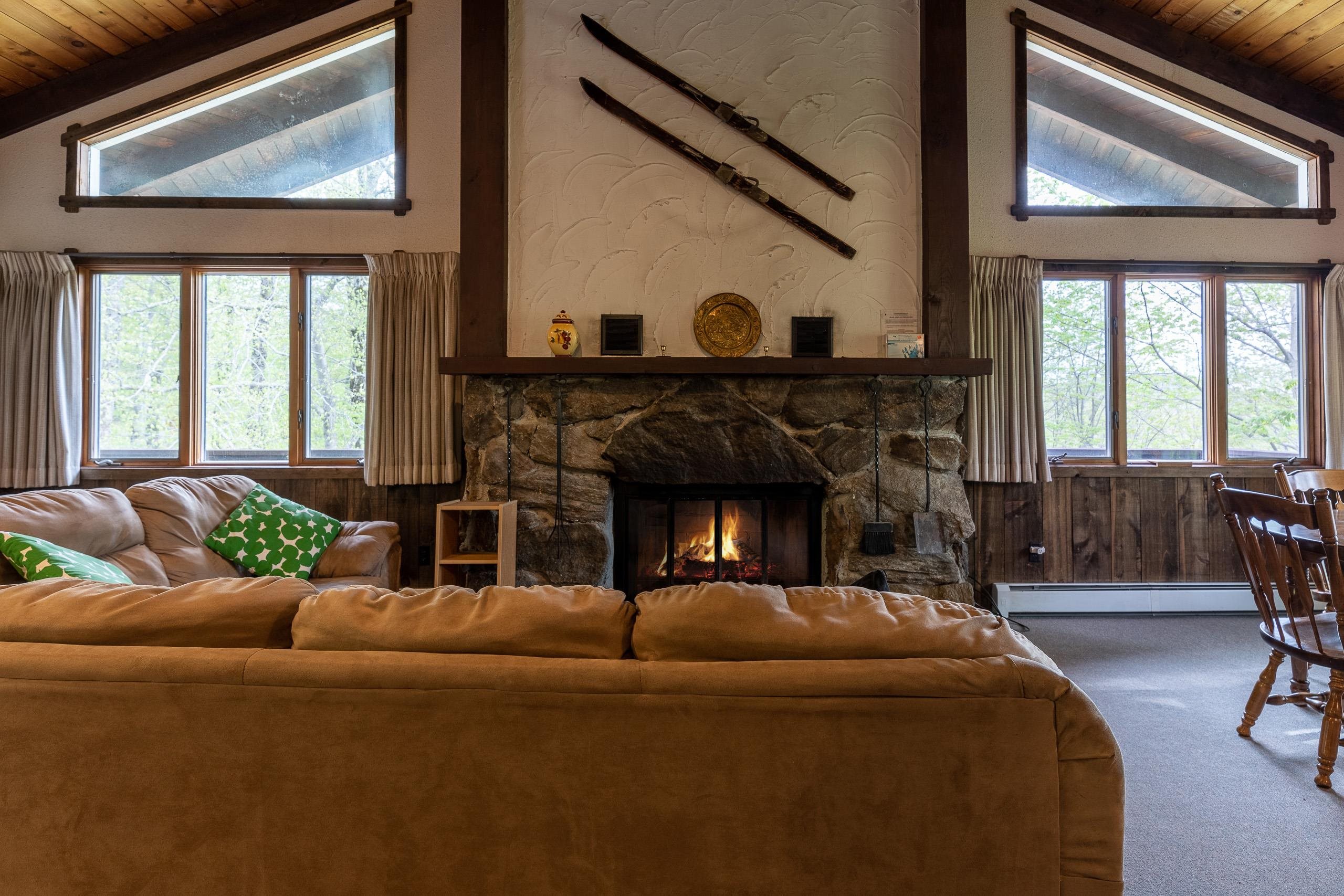 469 Old Coach Road Killington, VT 05751 - Photo 6 of 37 Gallery Image 6