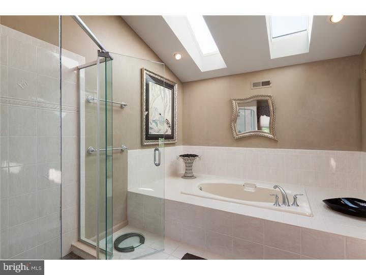 57 Abington Road Mount Laurel, NJ 08054 - Photo 18 of 25 Master Bathroom