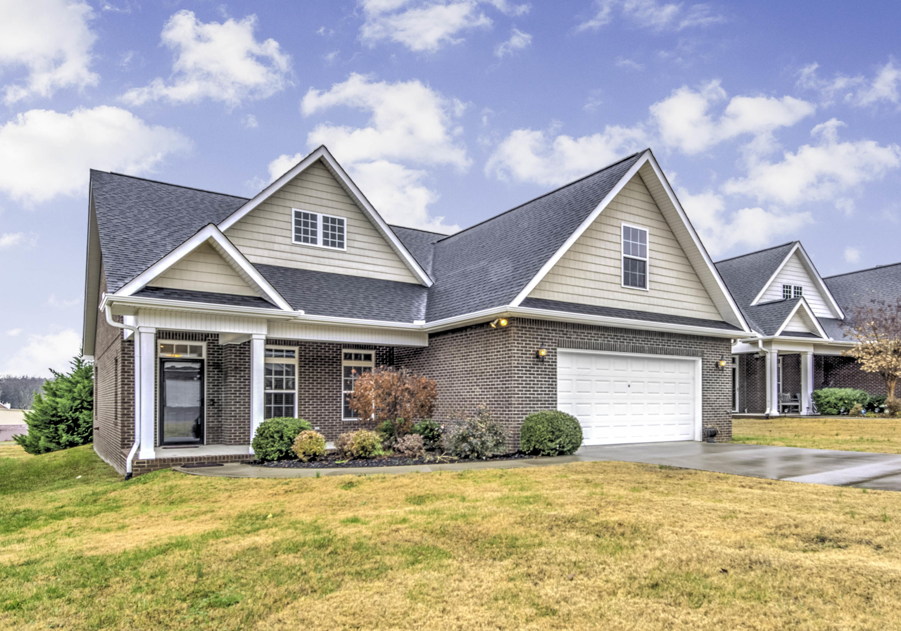 107 Meridian Way Clinton, TN 37716 - Photo 2 of 29 2