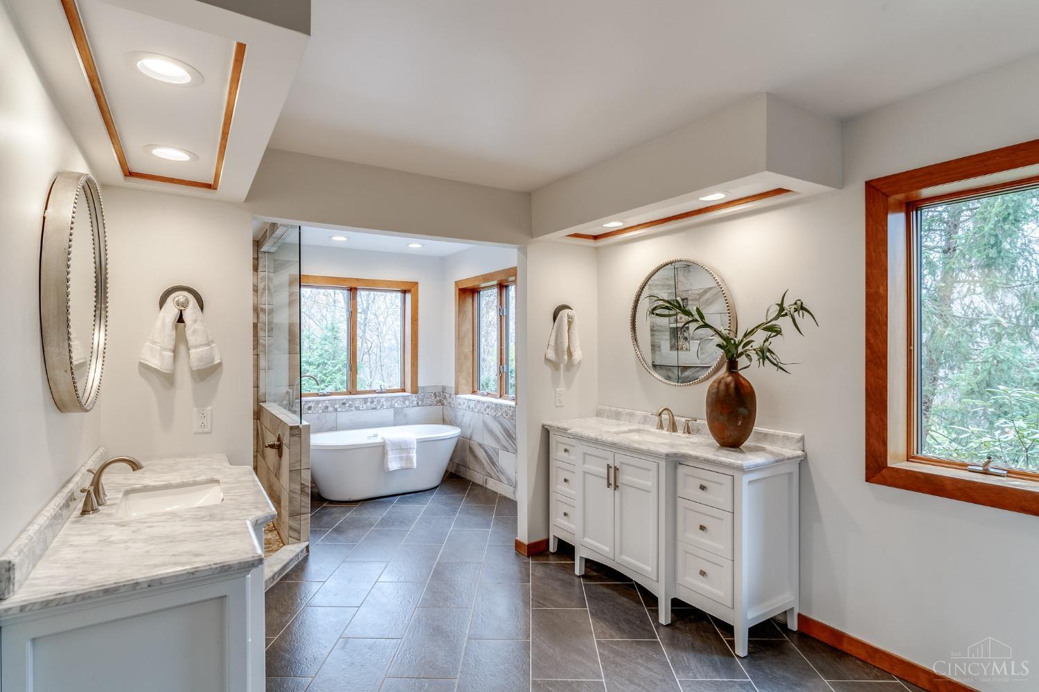 25 Locust Hill Road Cincinnati, OH 45245 - Photo 21 of 51 Gallery Image 21