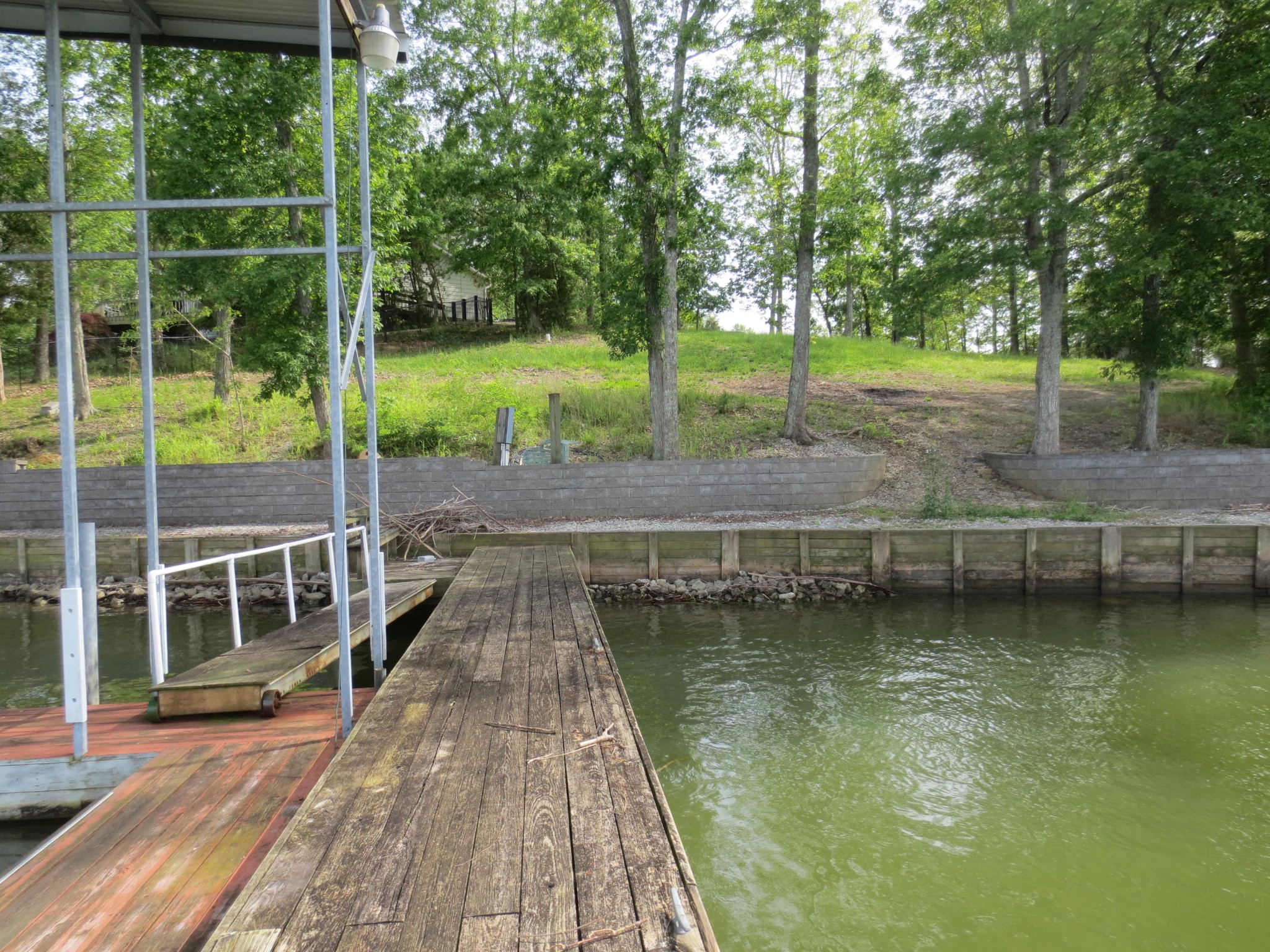 124 Ottawa Point Ten Mile, TN 37880 - Photo 13 of 23