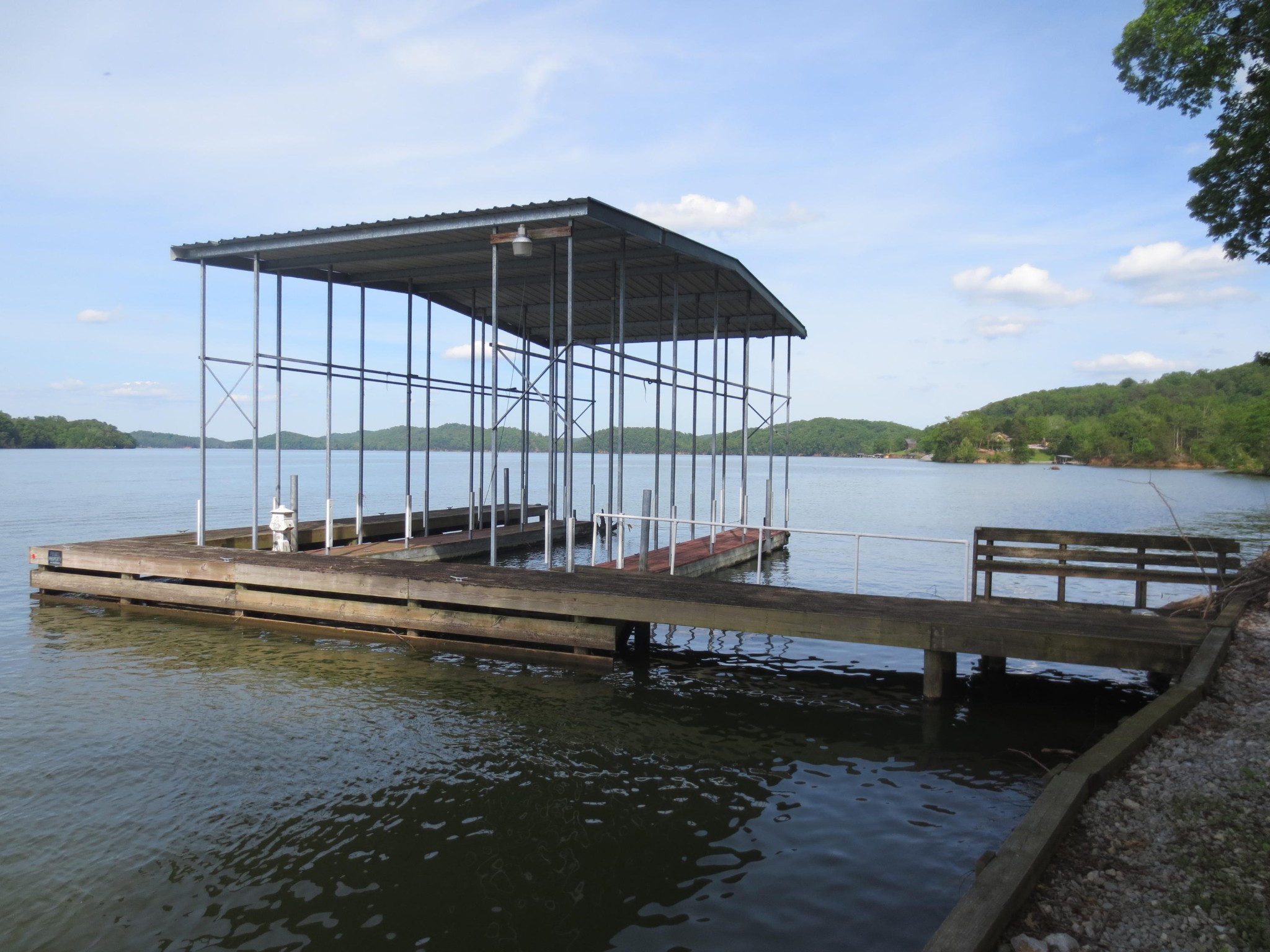 124 Ottawa Point Ten Mile, TN 37880 - Photo 2 of 23