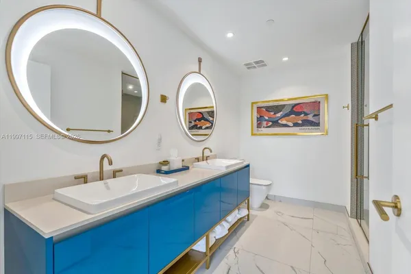 $10,000 | 2678 Tigertail Avenue, Unit 1505, Miami, FL 33133