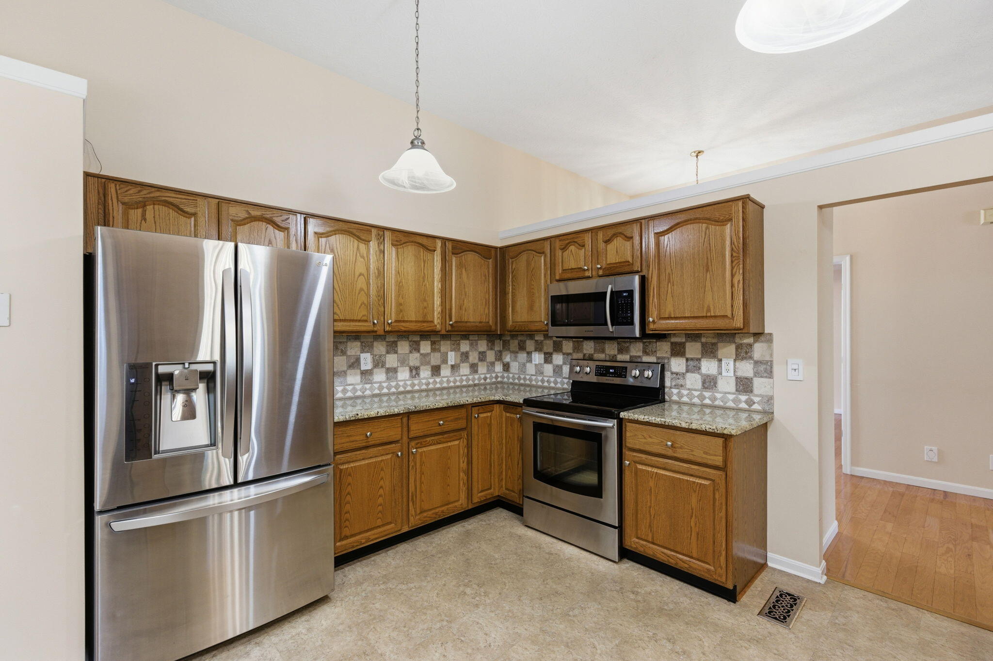 7277 Ridge Edge Court, Unit E Florence, KY 41042 - Photo 11 of 40