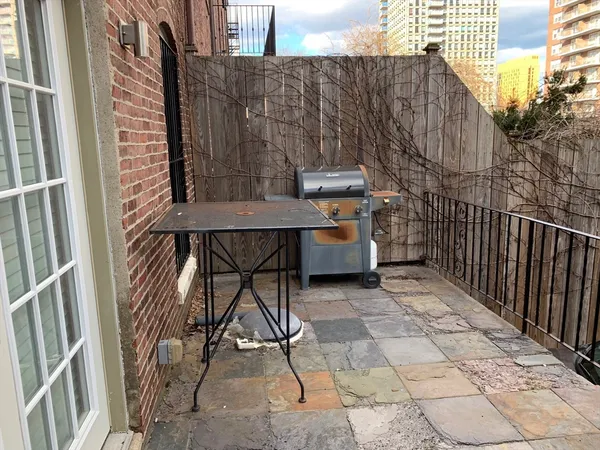 $5,800 | 21 Worthington Street, Unit 1, Boston, MA 02120