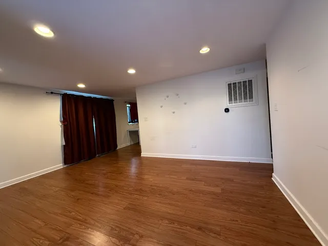 $2,300 | 4049 West 89th Place, Unit 4049, Hometown, IL 60456