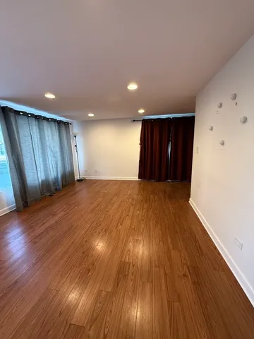 $2,300 | 4049 West 89th Place, Unit 4049, Hometown, IL 60456