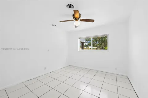 $650,000 | 733 North Rainbow Drive, Hollywood, FL 33021
