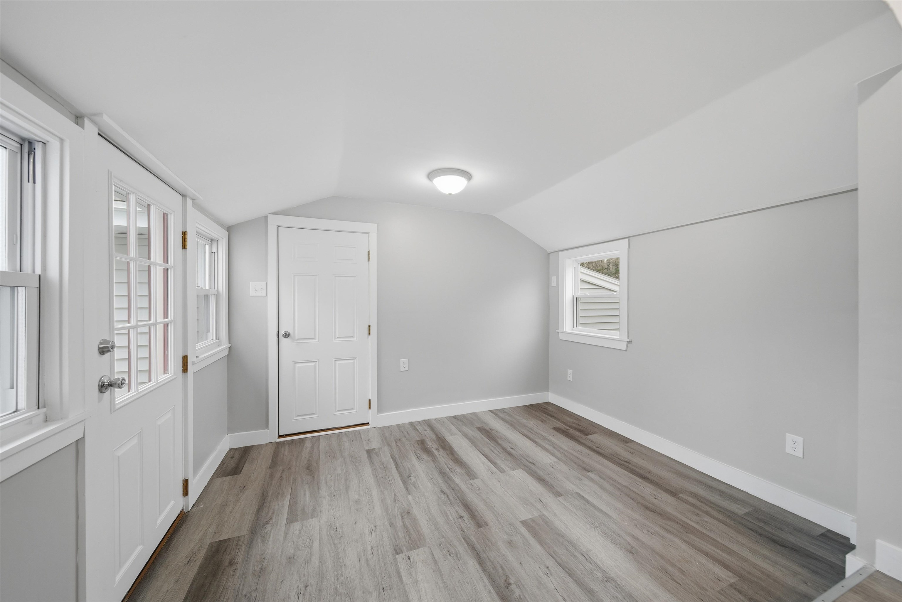 73 Snow Street Concord, NH 03303 - Photo 13 of 46