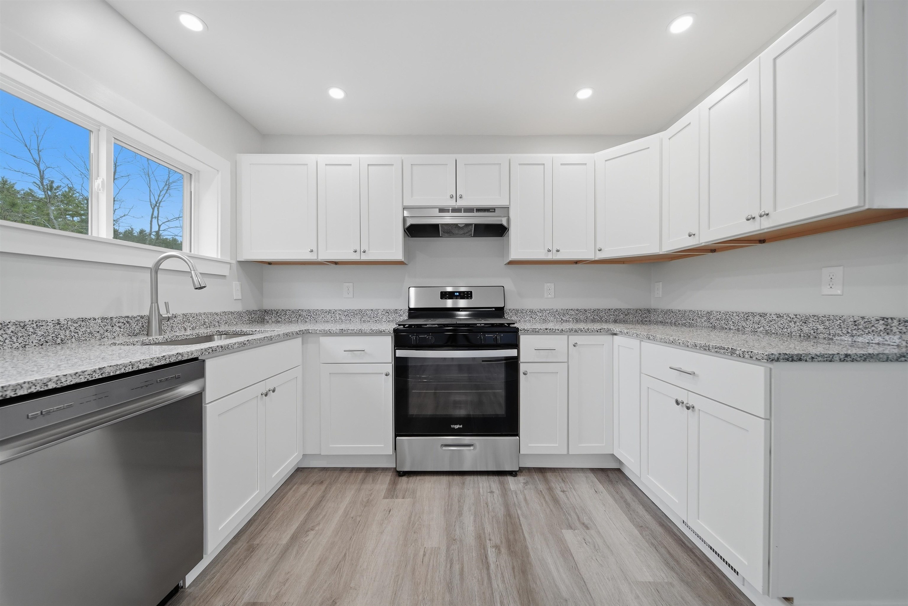 73 Snow Street Concord, NH 03303 - Photo 15 of 46