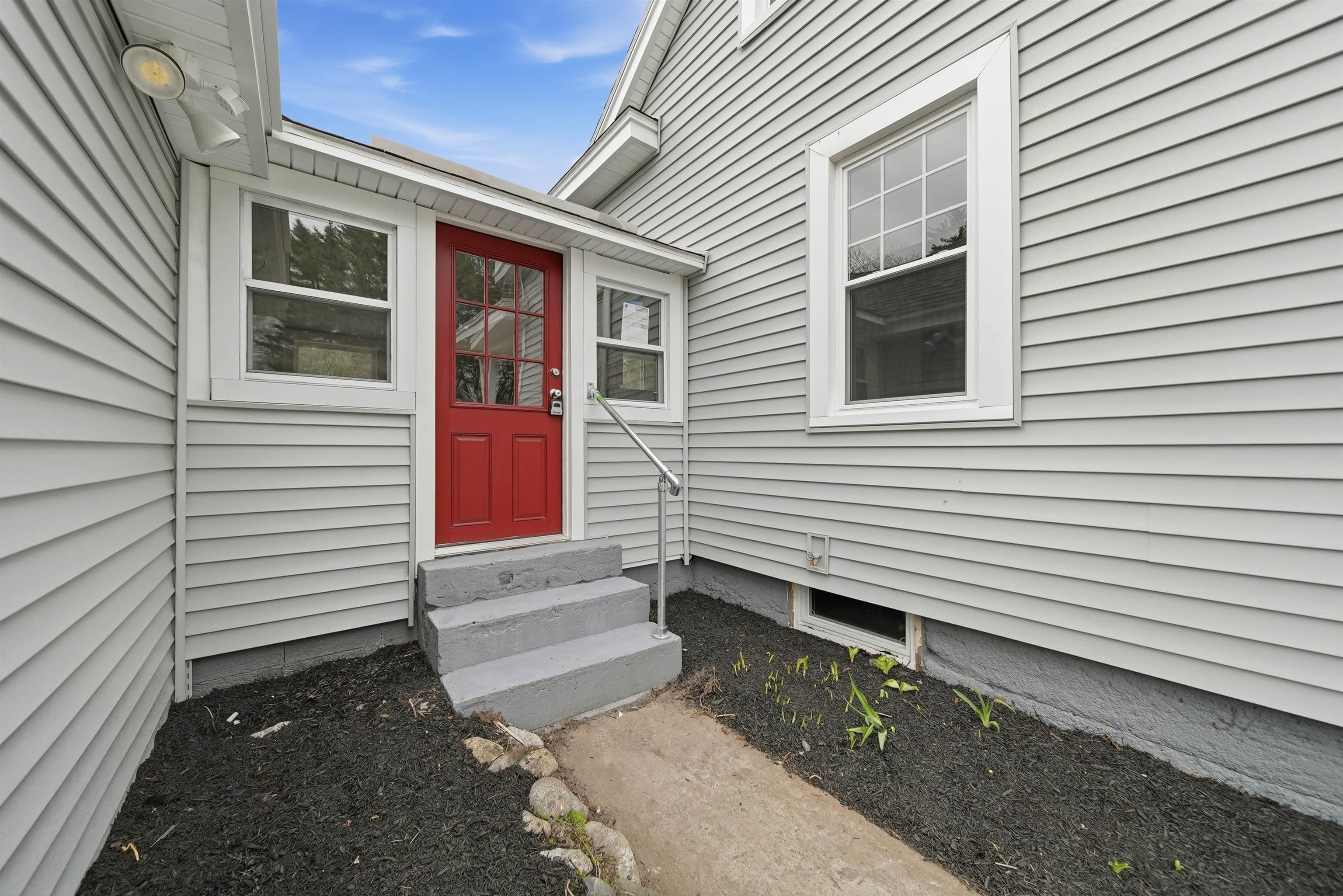 73 Snow Street Concord, NH 03303 - Photo 9 of 46
