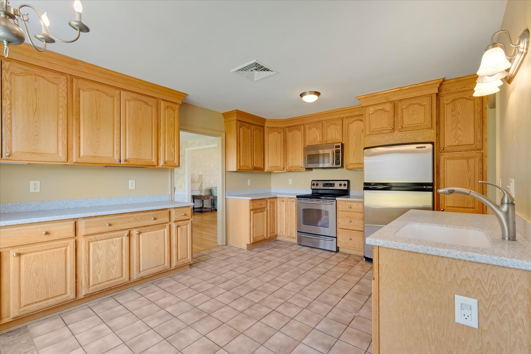 65 Webster Road West Yarmouth, MA 02673 - Photo 17 of 73 40-MG_3079-r