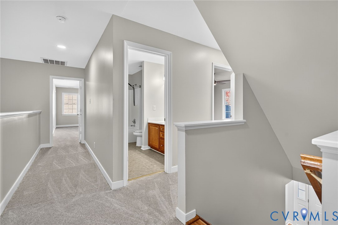 14813 Mariners Way Midlothian, VA 23112 - Photo 22 of 46 Upstairs hallway