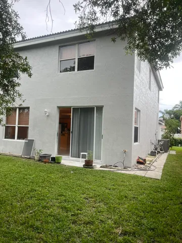 a front view of house with yard