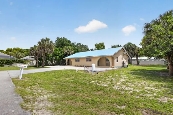 $2,350 | 9484 Sun Court, Palm Beach Gardens, FL 33403
