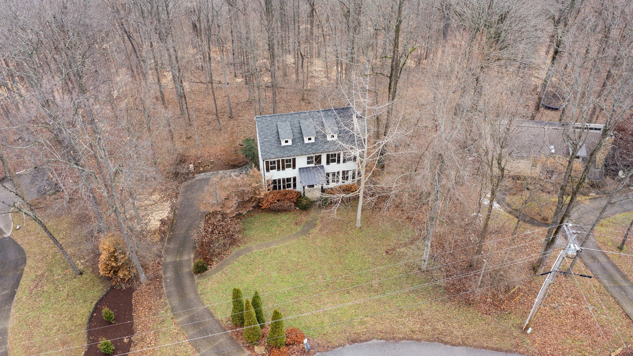 908 High Point Ridge Road Franklin, TN 37069 - Photo 61 of 69 a picture of a bathroom