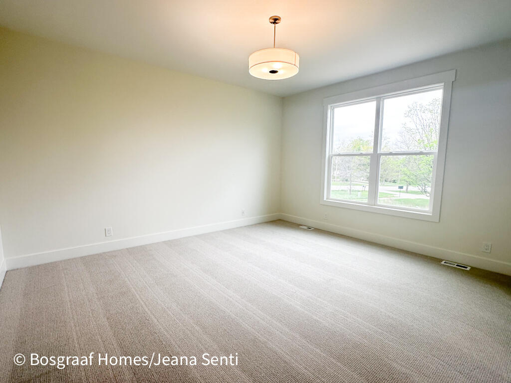 8380 Bauer Rdg Avenue Jenison, MI 49428 - Photo 11 of 28 IMG_4909