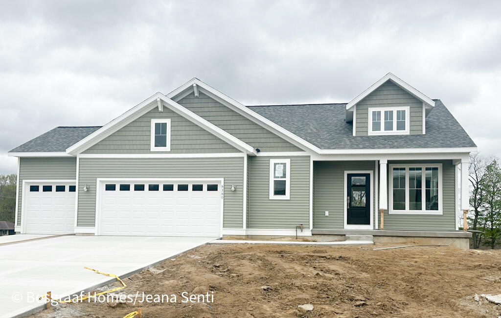8380 Bauer Rdg Avenue Jenison, MI 49428 - Photo 2 of 28 IMG_4918