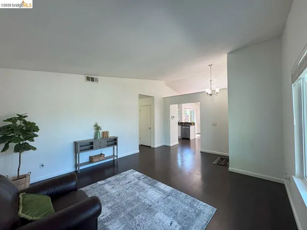 $3,200 | 1769 Teresa Lane, Oakley, CA 94561