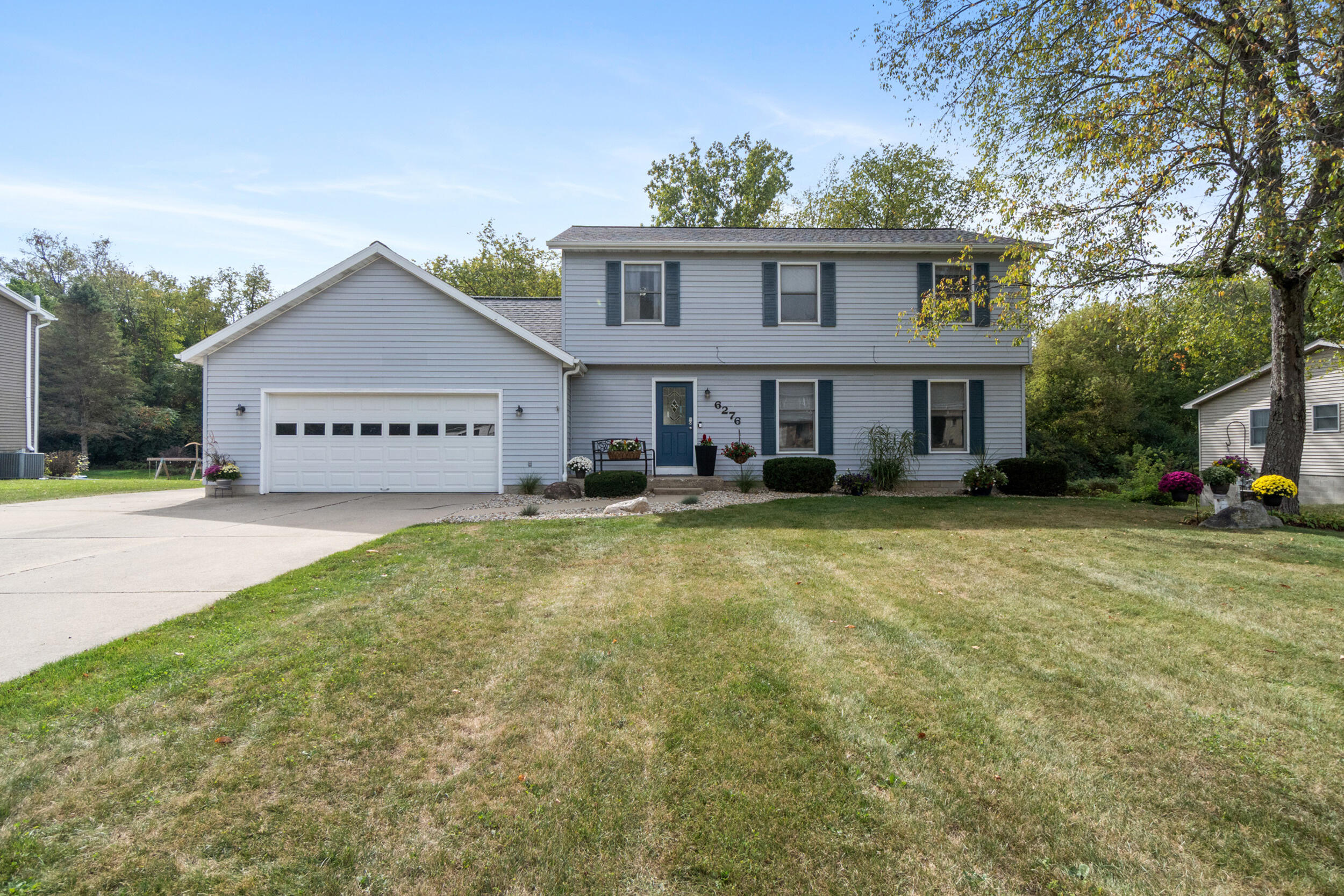 6276 Burning Tree Street Jackson, MI 49201 - Photo 1 of 61 276 burning tree ln jackson mi - 0002
