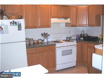 11824 Colman Road Philadelphia, PA 19154 - Photo 3 of 10 Gallery Image 3