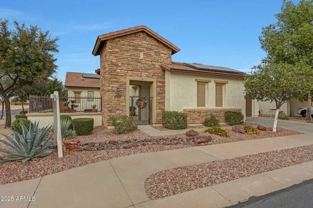 $559,900 | 17394 West Lincoln Street, Goodyear, AZ 85338