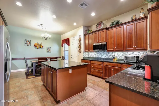 $559,900 | 17394 West Lincoln Street, Goodyear, AZ 85338