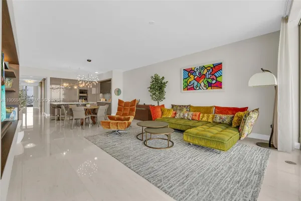 $24,900 | 18975 Collins Avenue, Unit 3901, Sunny Isles Beach, FL 33160