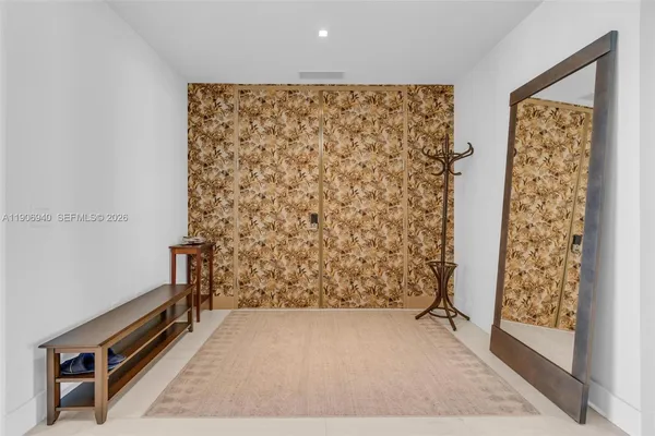 $24,900 | 18975 Collins Avenue, Unit 3901, Sunny Isles Beach, FL 33160