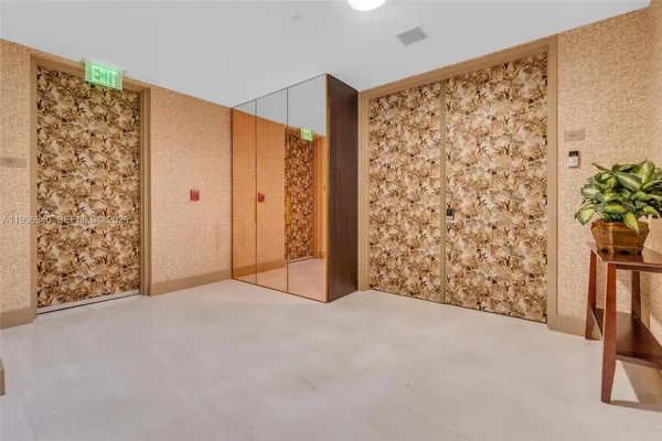 $24,900 | 18975 Collins Avenue, Unit 3901, Sunny Isles Beach, FL 33160