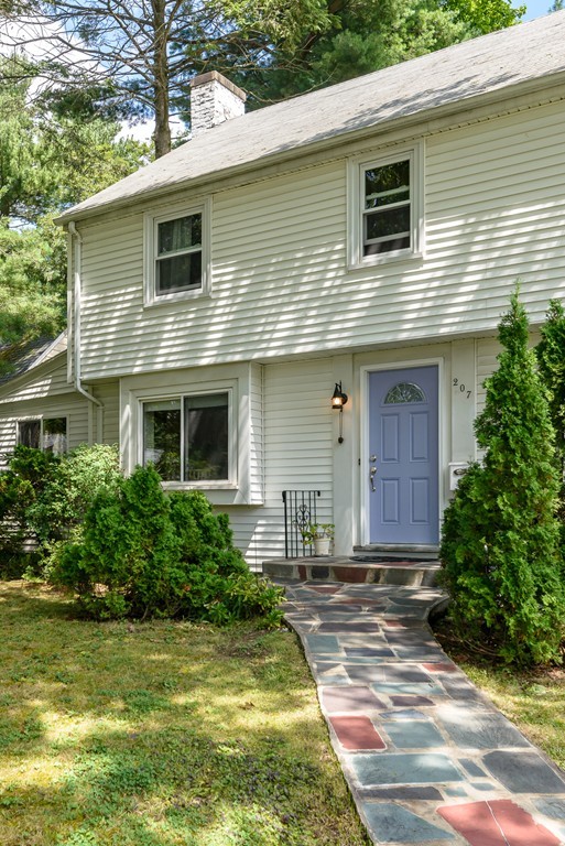 207 Russett Road Brookline, MA 02467 - Photo 23 of 23 Gallery Image 23