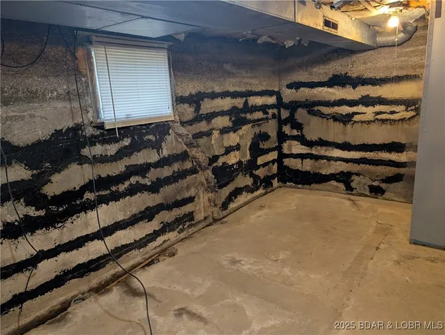 $199,900 | 164 Wilkerson Avenue, Camdenton, MO 65020