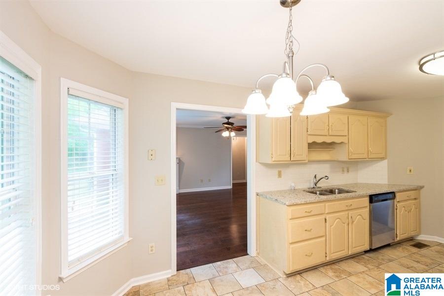 452 Hayfield Loop Dora, AL 35062 - Photo 12 of 26 Gallery Image 12