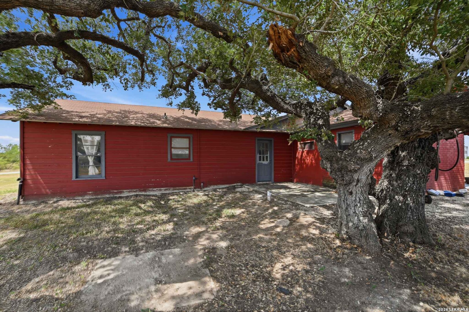 1155 Jones Road Kingsbury, TX 78638 - Photo 26 of 38 Gallery Image 26
