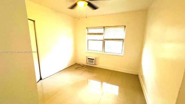 $1,650 | Normandy Isle, Miami Beach, FL 33141