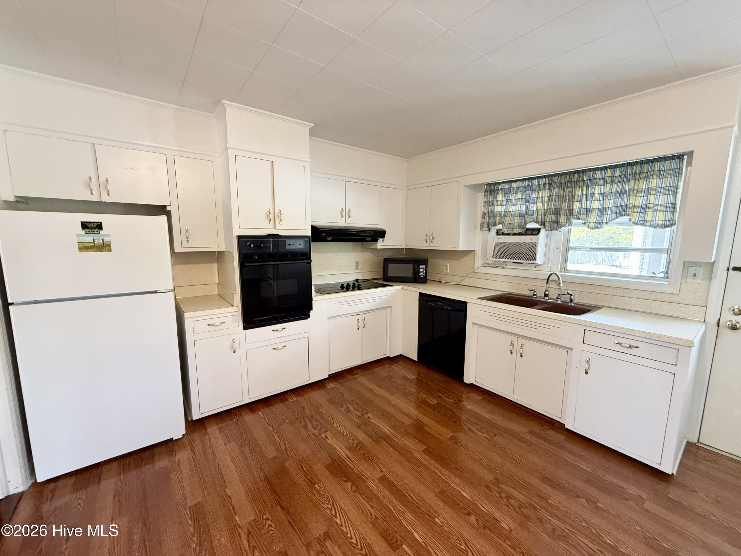 459 Shell Road Atlantic, NC 28511 - Photo 19 of 73 Kitchen