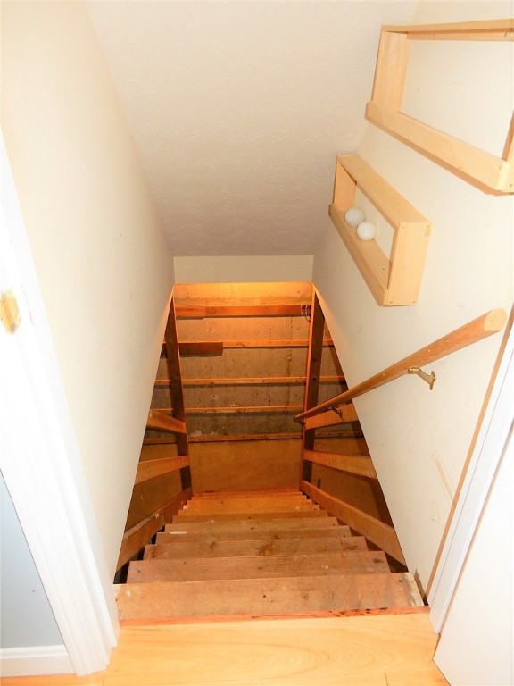 186 Lawton Foster Road North Hopkinton, RI 02832 - Photo 34 of 47 Gallery Image 34