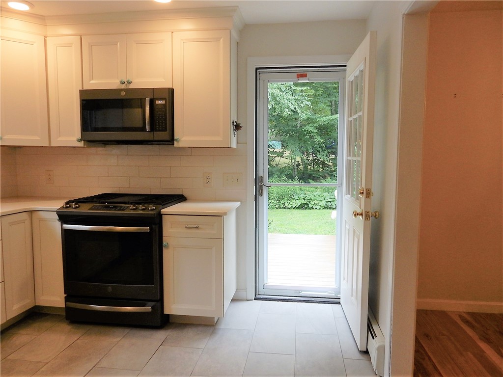 186 Lawton Foster Road North Hopkinton, RI 02832 - Photo 9 of 47 Gallery Image 9