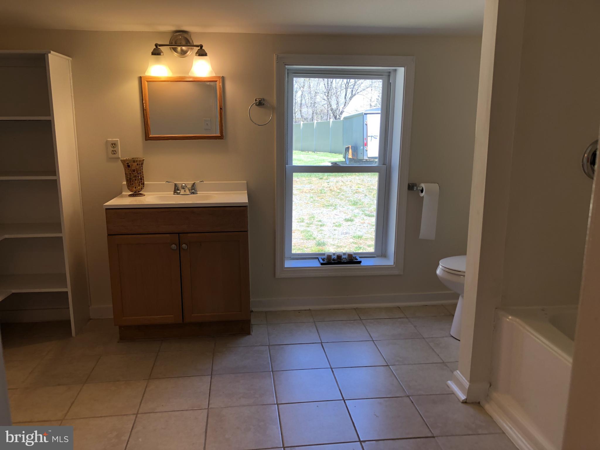 5641 Bartonsville Road Frederick, MD 21704 - Photo 22 of 30 Bath