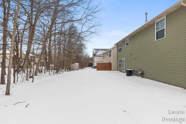 $334,900 | 5027 Wild Senna Avenue Southeast, Kentwood, MI 49512