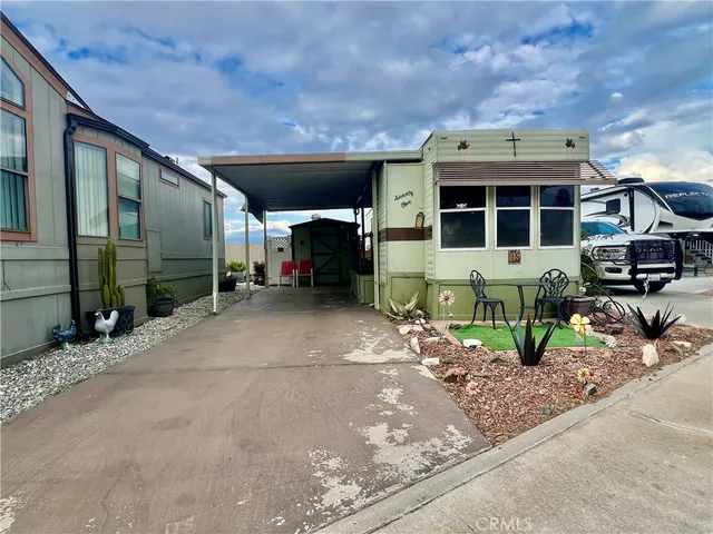 $84,900 | 1295 South Cawston Avenue, Unit 75, Hemet, CA 92545