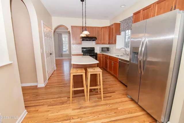 $549,000 | 8 Candlewood Drive, Malta, NY 12019